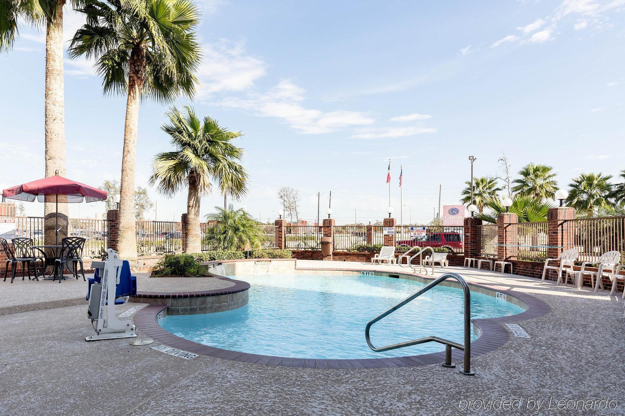 Hotel Comfort Clute