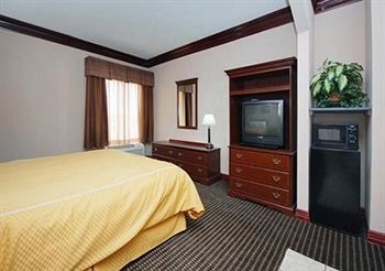 Hotel Comfort Clute 2*